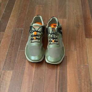 Clarks Men's Green and Orange Athletic Shoes